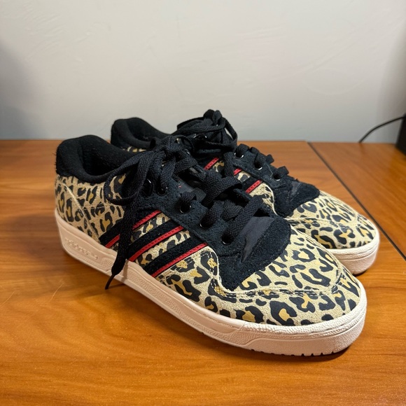adidas Shoes - Adidas Women’s Rivalry Low Leopard Print Animal Print Sneaker EF6434 W7 Leather
